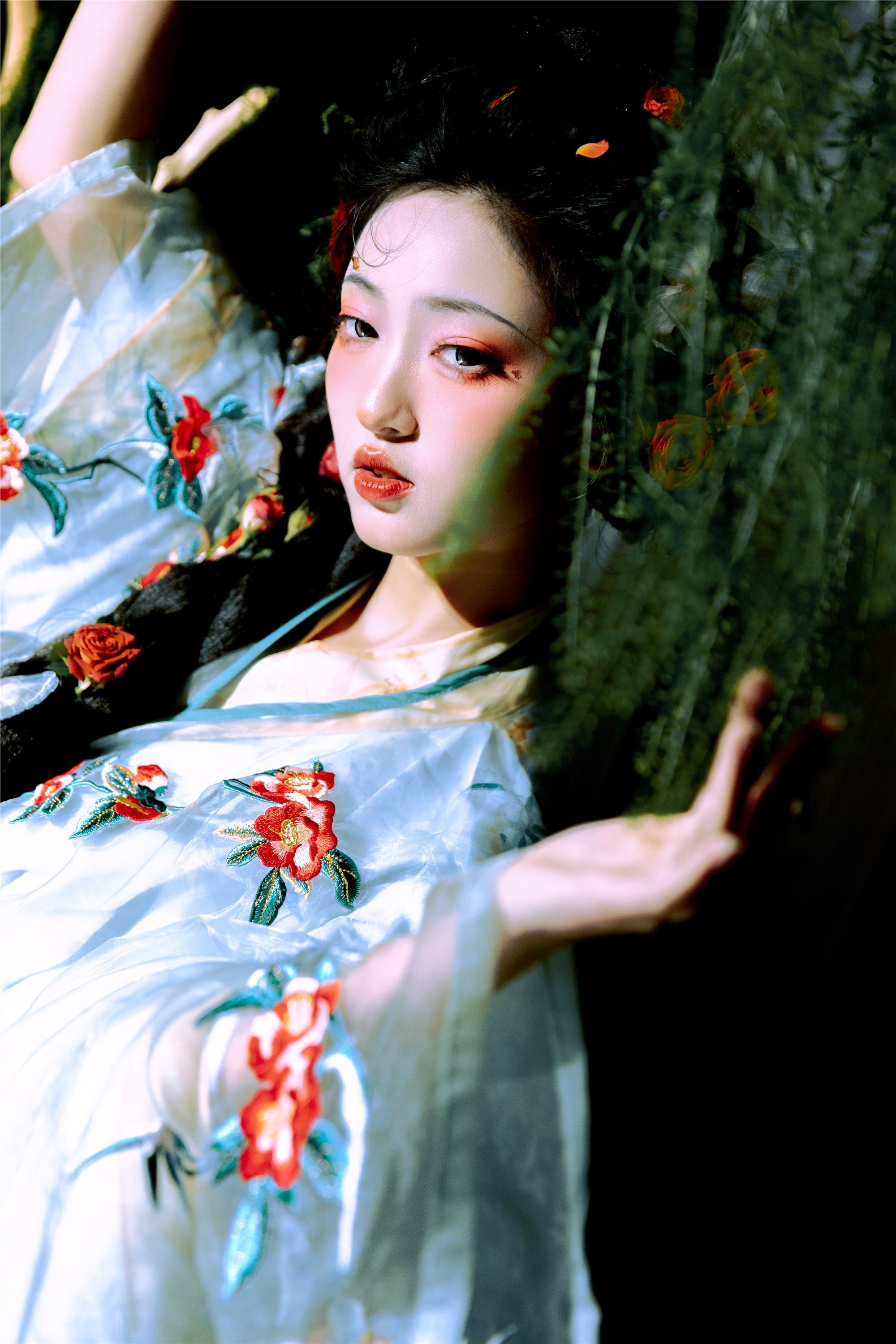 YITUYU艺图语 2025.03.10 茶花语 冷酷王爷